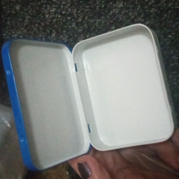 peanuts Snoopy and CharlieBrown Mint Tin Case 50 Year Anniversary Collectibles - Picture 10 of 10